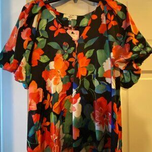 Entro floral silky top with puff sleeves, nwt large